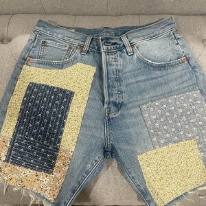 Levi’s Mid Thigh Shorts Anniversary